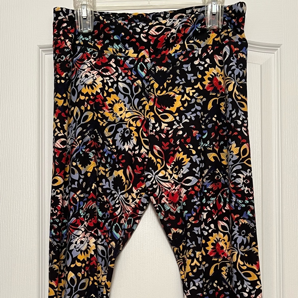 LulaRoe leggings. Tall curvy